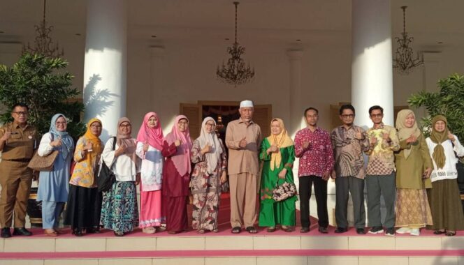 
 Gubernur Sumbar, Mahyeldi usai bersilaturahim dengan PWA Sumbar di auditorium Gubernuran Sumbar.(Nur Asni)