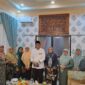 Audiensi PWA Sumbar bersama PDA Kota Padang dengan Wali Kota Padang Hendri Septa di Rumah Dinas Wali Kota Padang, Jumat (232/6/2023). Perbincangannya membahas persiapan Milad 'Aisyiyah ke-106 di Sumatera Barat. (Foto: PWA Sumbar)