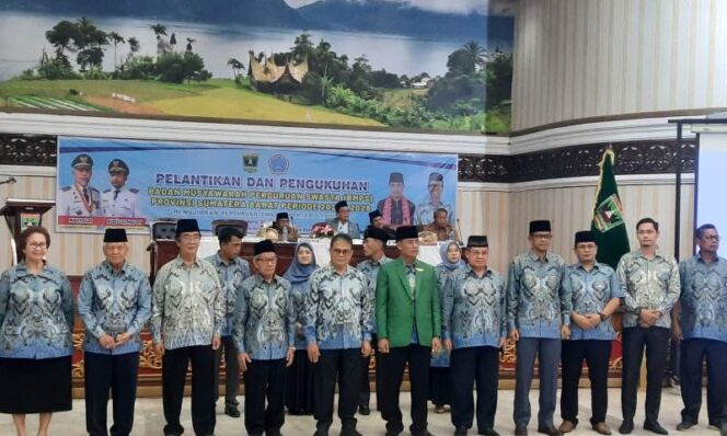 
 Pengurus BKMP Sumbar Periode 2023-2028 yang dilantik dan dikukuhkan.(ist)