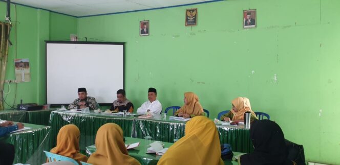 
 PDM dan PDA Tanah Datar menggelar rapat dan silaturrahim dengan Pimpinan Cabang Muhammadiyah (PCM) dan Pimpinan Cabang ‘Aisyiyah (PCA) Se-Tanah Datar. (IST)