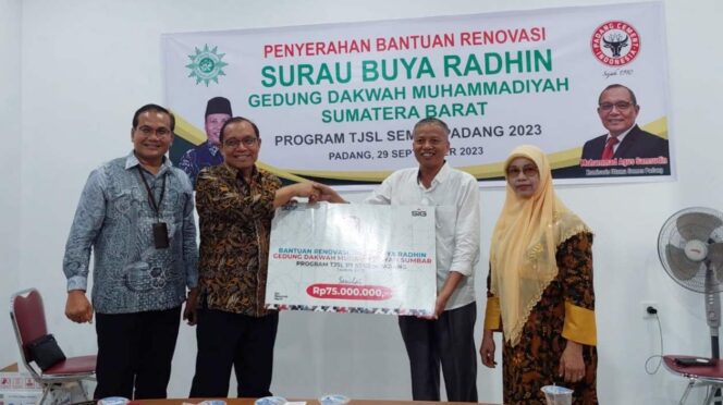 
 Semen Padang Bantu Renovasi Surau Buya Radhin Gedung Dakwah Muhammadiyah Sumbar