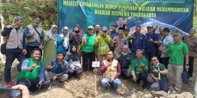 
 Konservasi Lahan Kritis, Muhammadiyah Tanam Ribuan Bibit Pohon