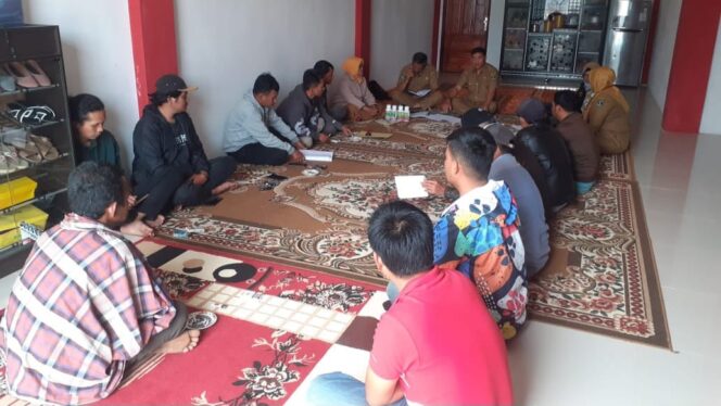 
 Sosial pertanian organik oleh Dinas Perkebunan Tanaman Pangan dan Hortikultura provinsi di kelompok tani At-Tanwir Milenial Solok binaan Muhammadiyah.(Ist)