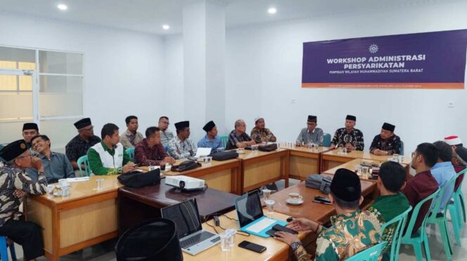 
 PWM Sumbar Dorong Peningkatan Kemampuan Administrasi Sekretaris PDM