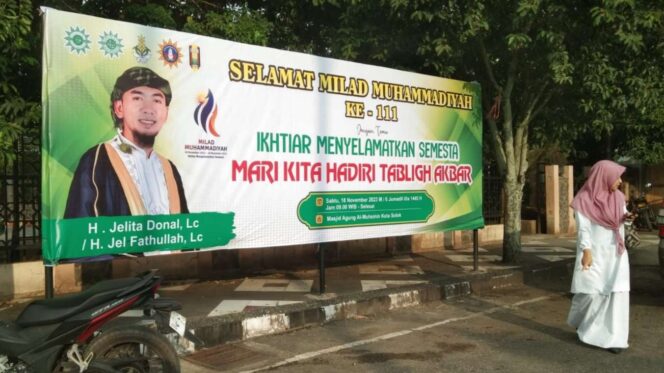 
 Semarak Milad ke-111 Muhammadiyah, PDM Kota Solok Gelar Pawai hingga Tabligh Akbar Bersama Ustadz Jel Fathullah