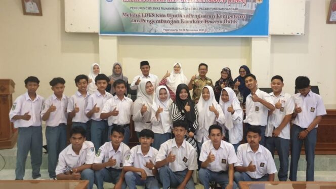 
 Pembukaan LDKS SMK Muhammadiyah Tanah Datar.(Ist)