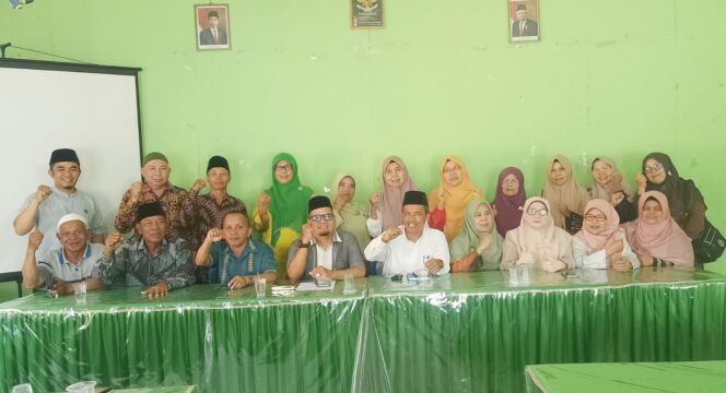 
 Pimpinan Daerah Muhammadiyah (PDM) Kabupaten Tanah Datar menggelar rapat koordinasi (rakor) persiapan penyelenggaraan Baitul Arqam bersama PCM dan PCA se-Tanah Datar, Jumat (24/11/2023). (IST)