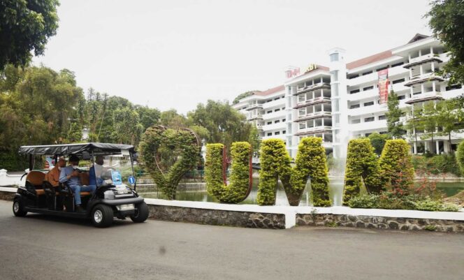 
 Universitas Muhammadiyah Malang.(UMM).