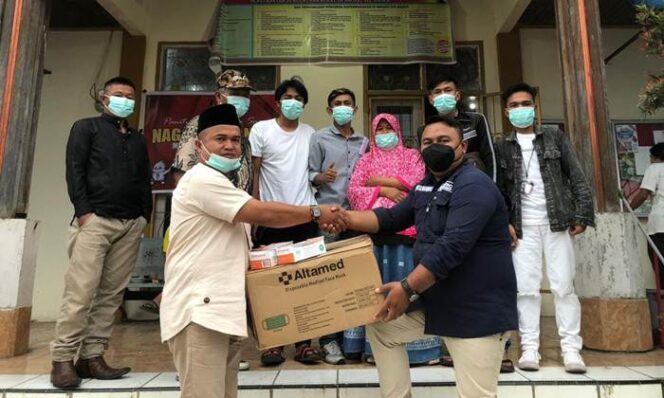 
 MDMC Sumbar dan Yayasan Mahajana Salurkan Bantuan Masker untuk Warga Sekitar Marapi